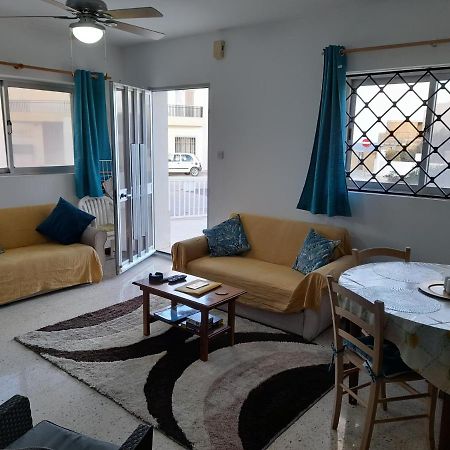Sunshine Holiday Apartment 4 Next To The Sea St. Paul's Bay Buitenkant foto
