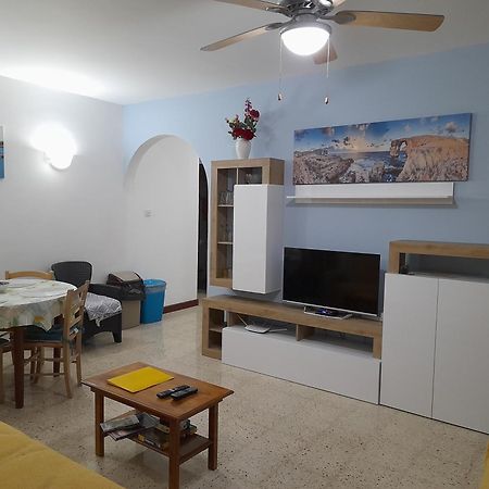 Sunshine Holiday Apartment 4 Next To The Sea St. Paul's Bay Buitenkant foto