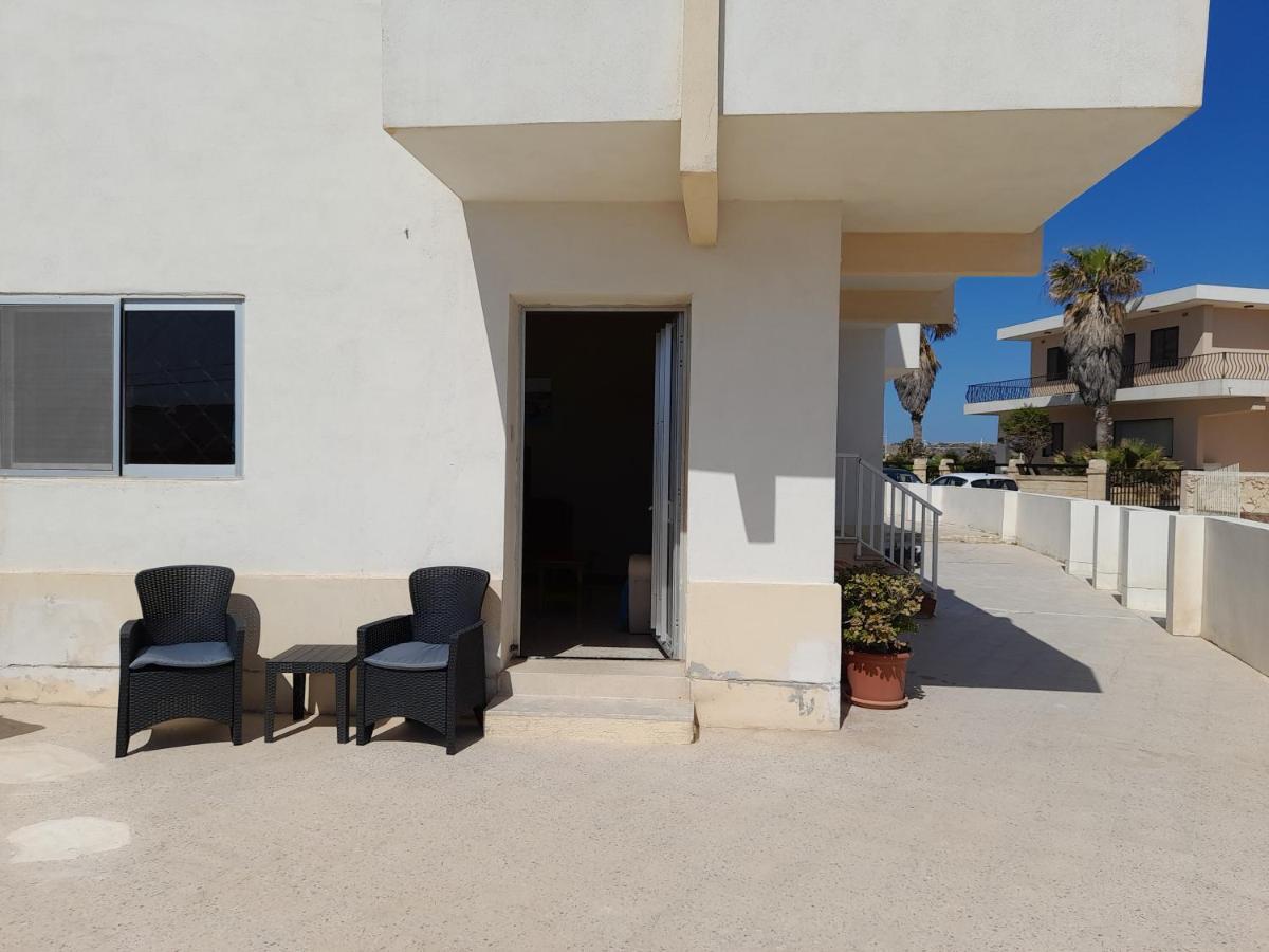 Sunshine Holiday Apartment 4 Next To The Sea St. Paul's Bay Buitenkant foto