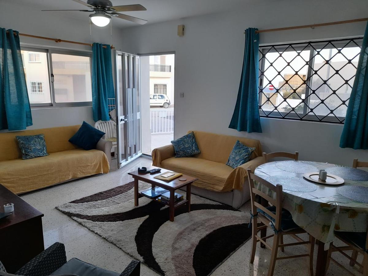 Sunshine Holiday Apartment 4 Next To The Sea St. Paul's Bay Buitenkant foto